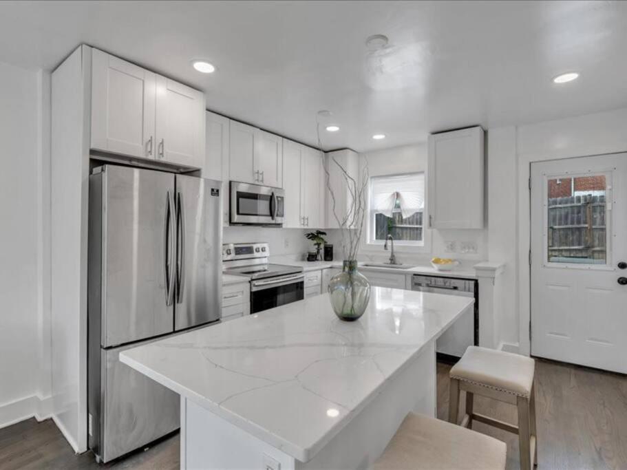 Quaint 3/2.5 Home In Fort Dupont Вашингтон Экстерьер фото