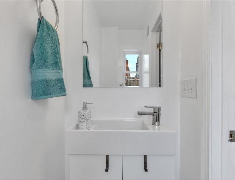 Quaint 3/2.5 Home In Fort Dupont Вашингтон Экстерьер фото
